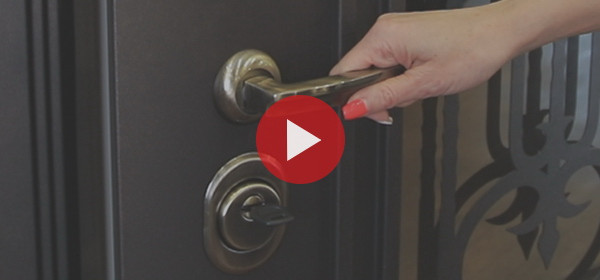 Стальная дверь "Аляска" с окном и лазерной резкой (терморазрыв)