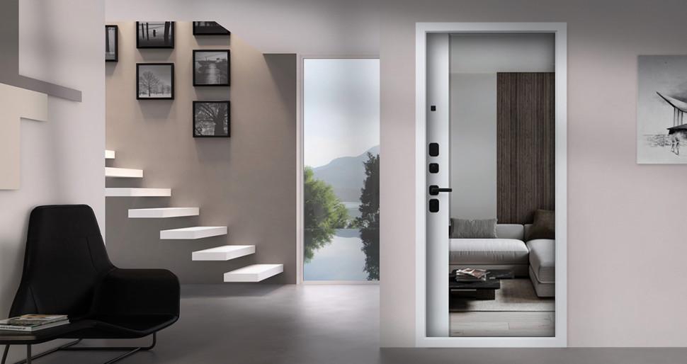 Стальная дверь "Ливерпуль с зеркалом"